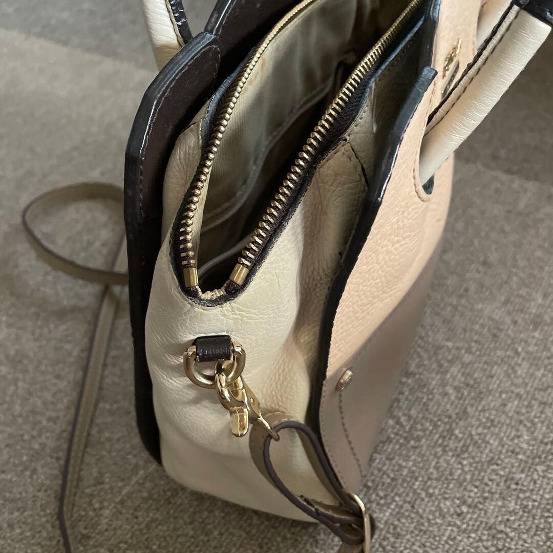 Furla Beige Leather Tote Bag Detachable Shoulder Strap Gold Hardware 22cm 8.66in
