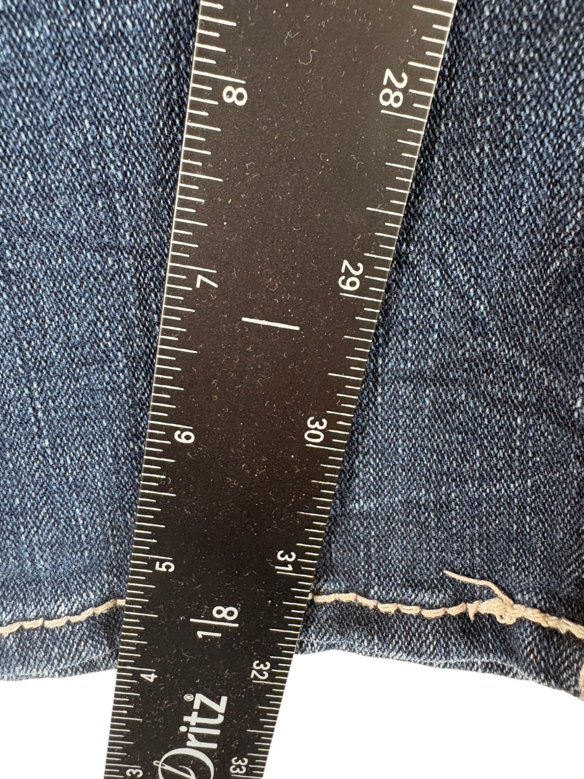Buckle Salvage Anarchy Straight Relaxed Jeans Mens 32 Large Blue Distressed BKE
