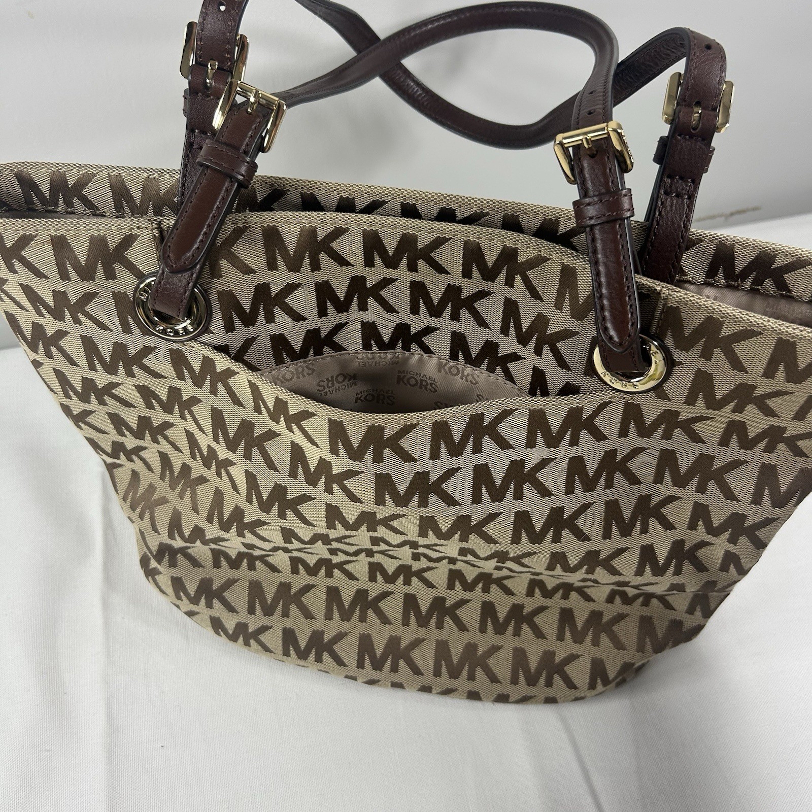 Michael Kors Jet Set Signature Jacquard Medium Tote Bag Tan 38T2XTTT2J EUC