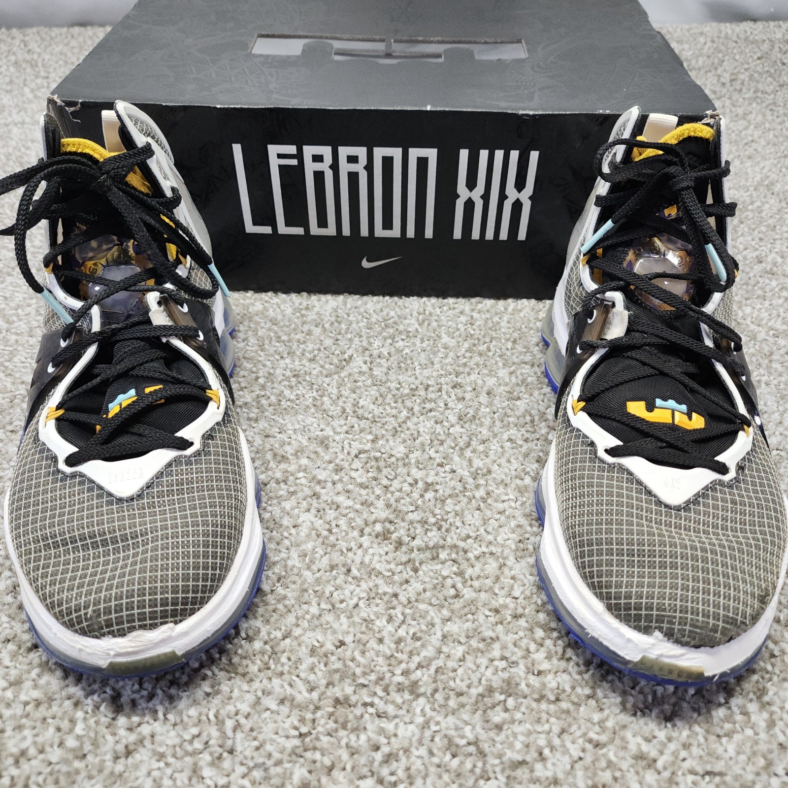 Nike LeBron 19 Hardwood Classic Laker Purple Gold Black Men Size 9.5