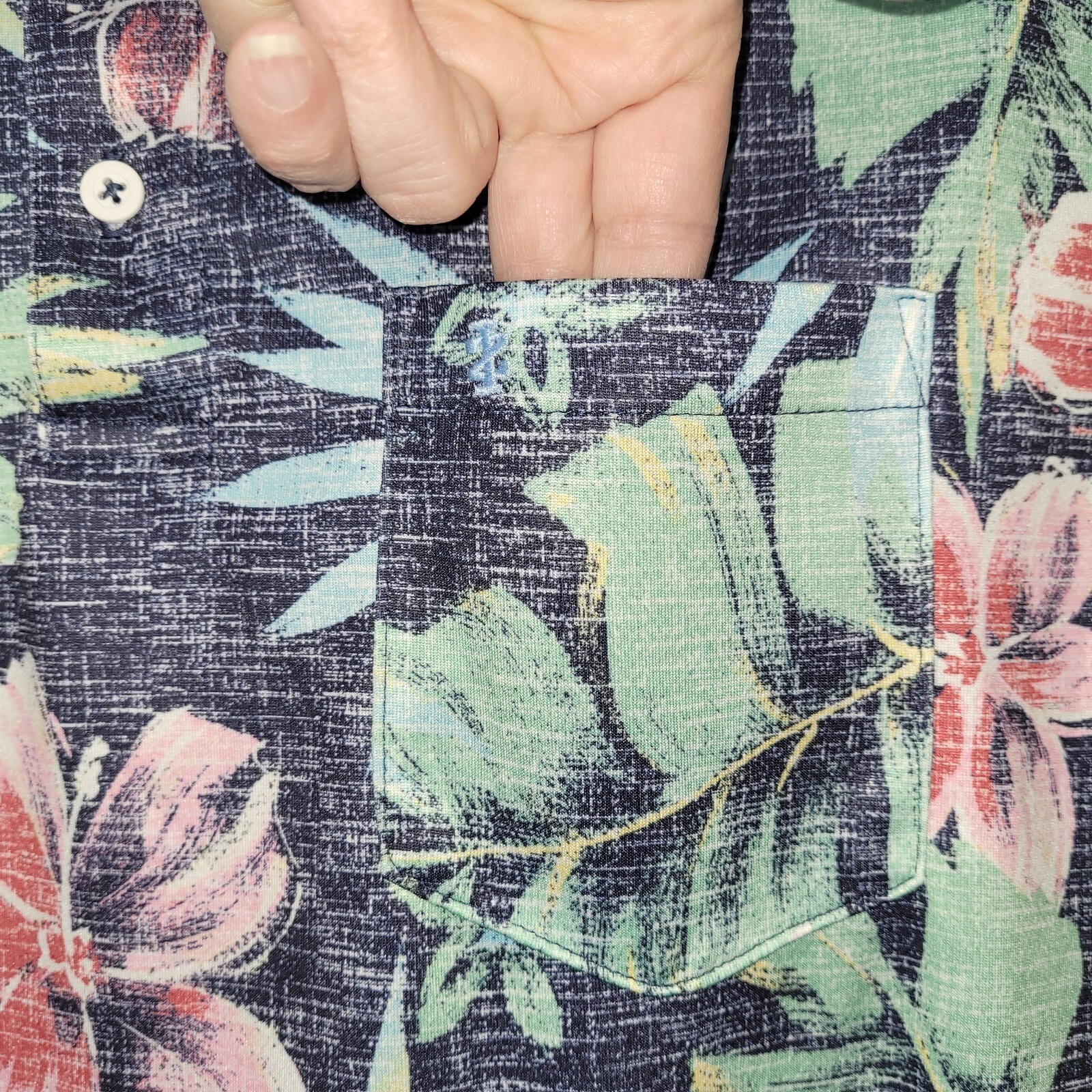 IZOD Saltwater Relaxed Classics Shirt M Tropical Floral Print Short Sleeve Polo