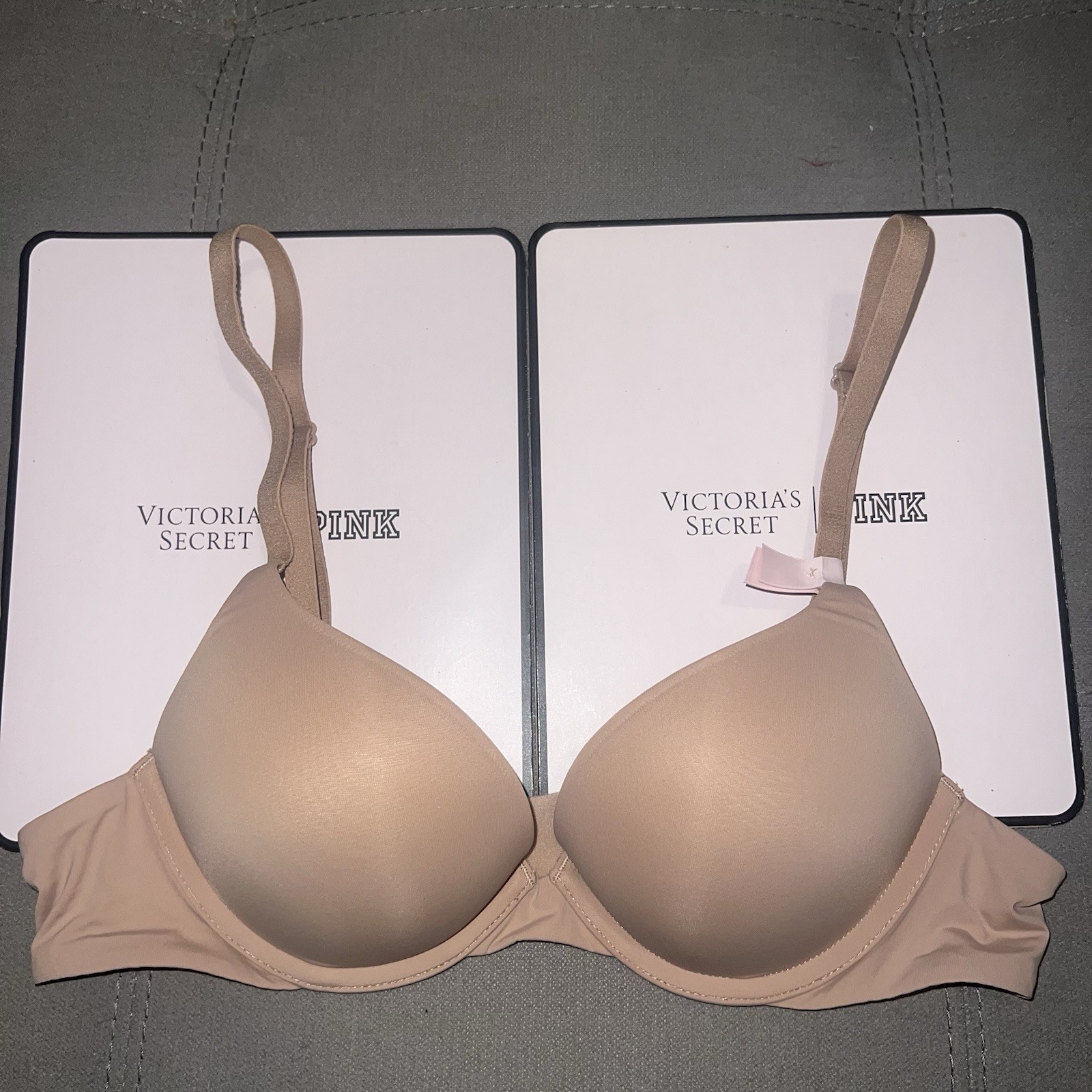 New Victoria’s Secret 32B Miraculous Plunge Bombshell Add 2 Cups Push Up Bra