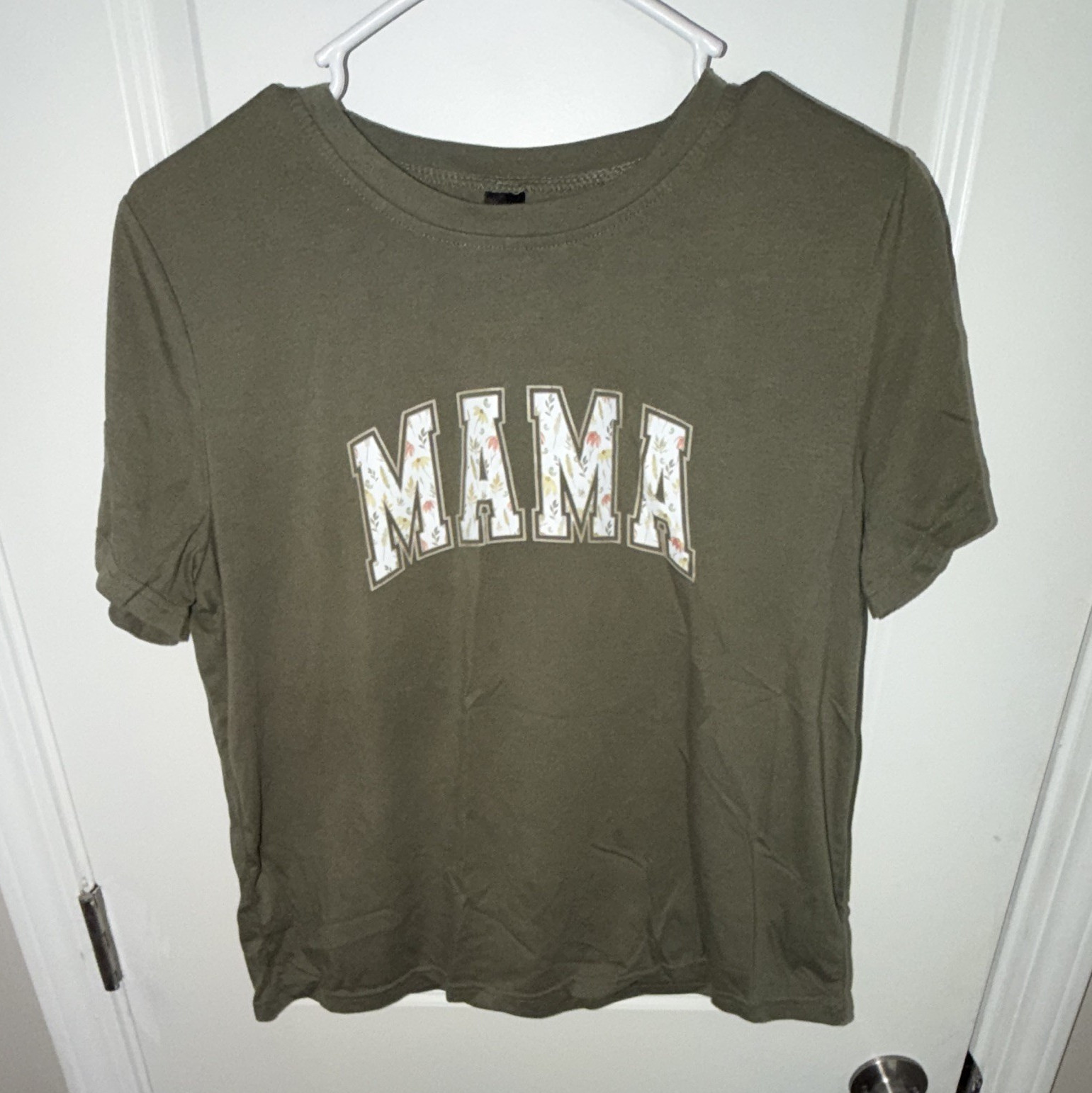 SHEIN Women’s Green MAMA Graphic Crew Neck Short Sleeve Cotton Knit Tee M