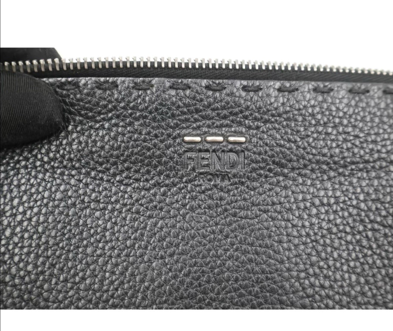 Authentic Fendi Selleria Leather Zip Pouch Clutch Black Green Wristlet Italy