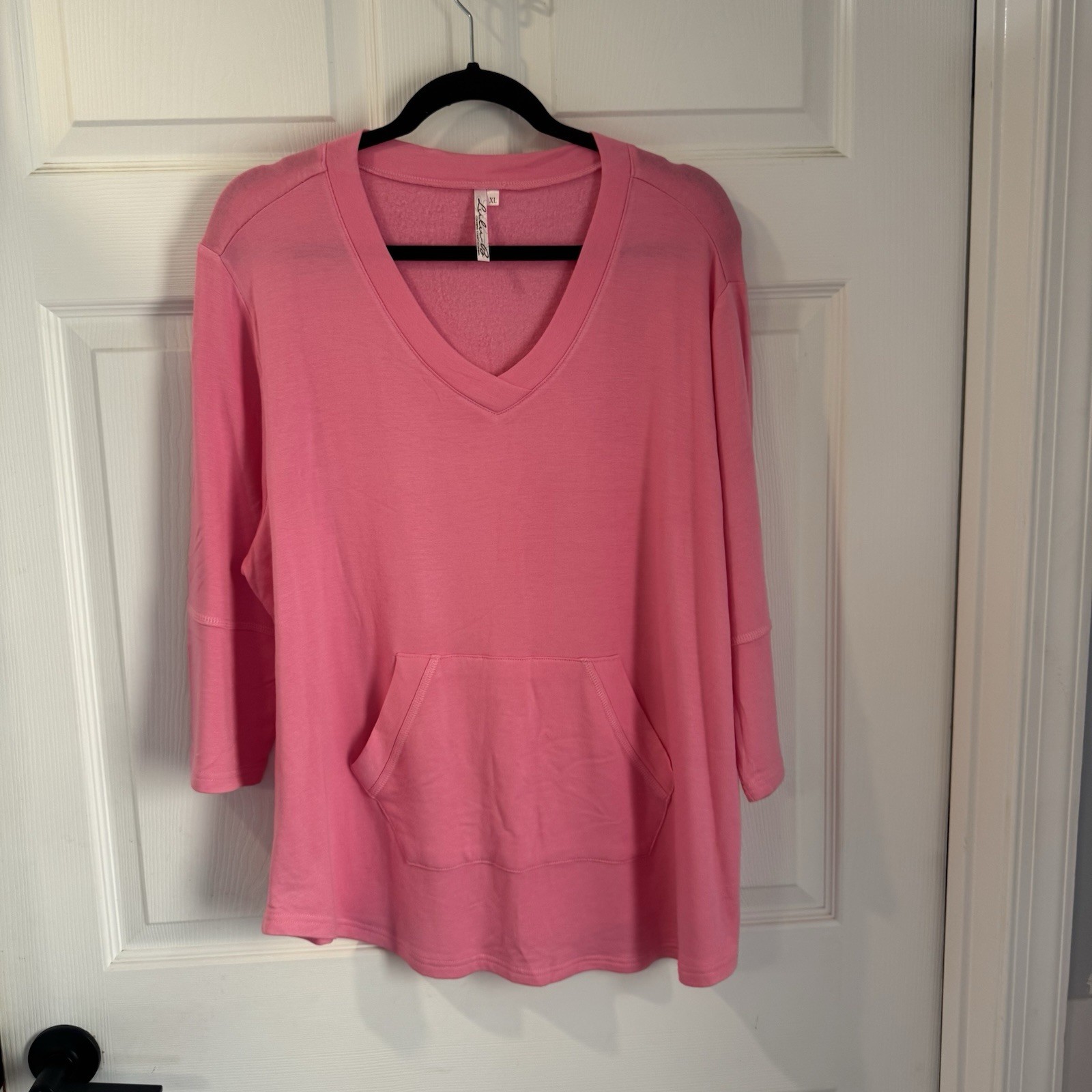 Lulu B Sz XL Terry Pullover Knit Top Sweatshirt V-neck Pink Kangaroo Pocket