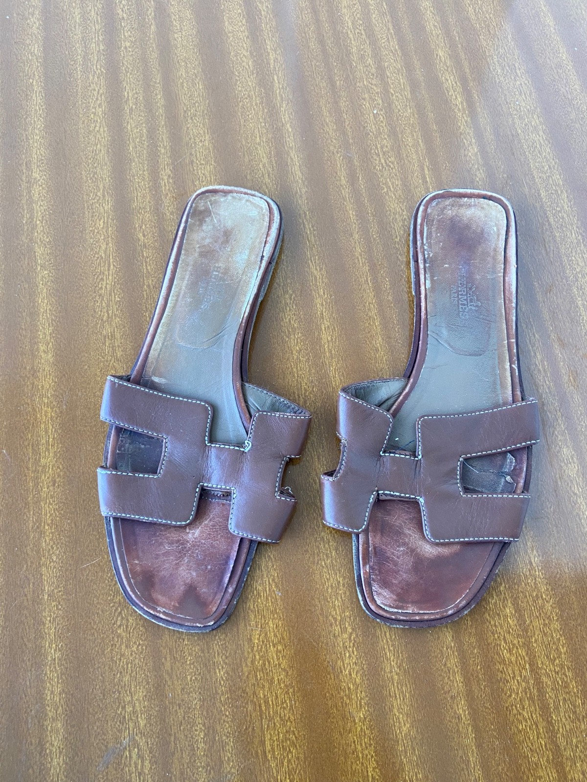 Hermes oran leather brown sandals size 39.5 EU
