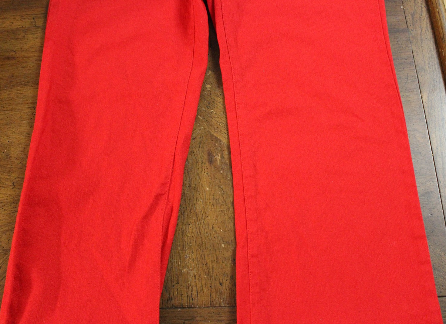 Focus Life Style Women Size 10 Red Pants 97%Cotton 3%Spandex Waist 30×31 Inseam
