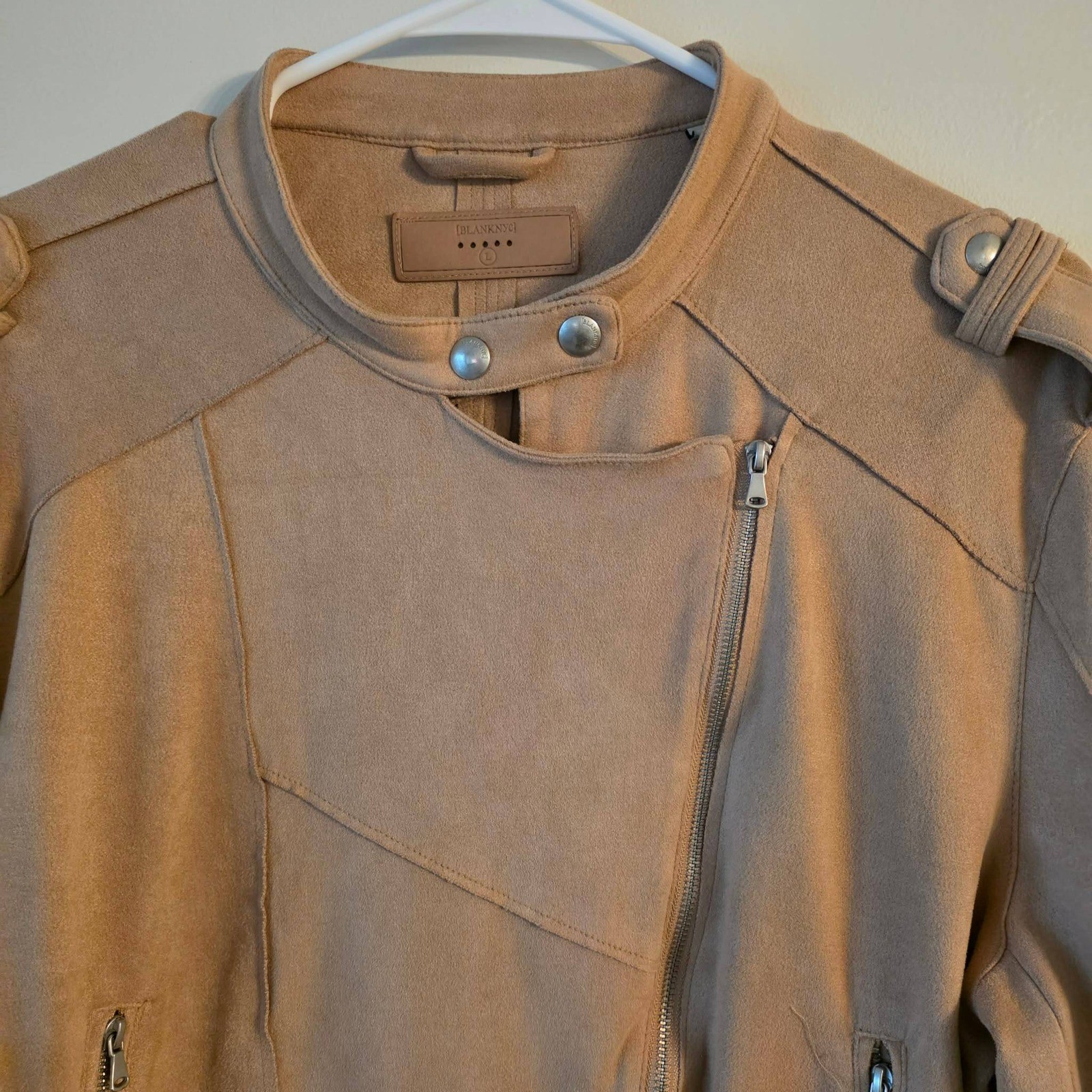 BlankNYC Faux Suede Moto Jacket Large Tan Beige Asymmetrical Zip Biker