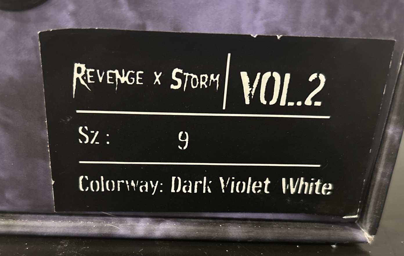 Revenge X Storm V2 Dark Violet White Sz9m Low Top Extra Laces