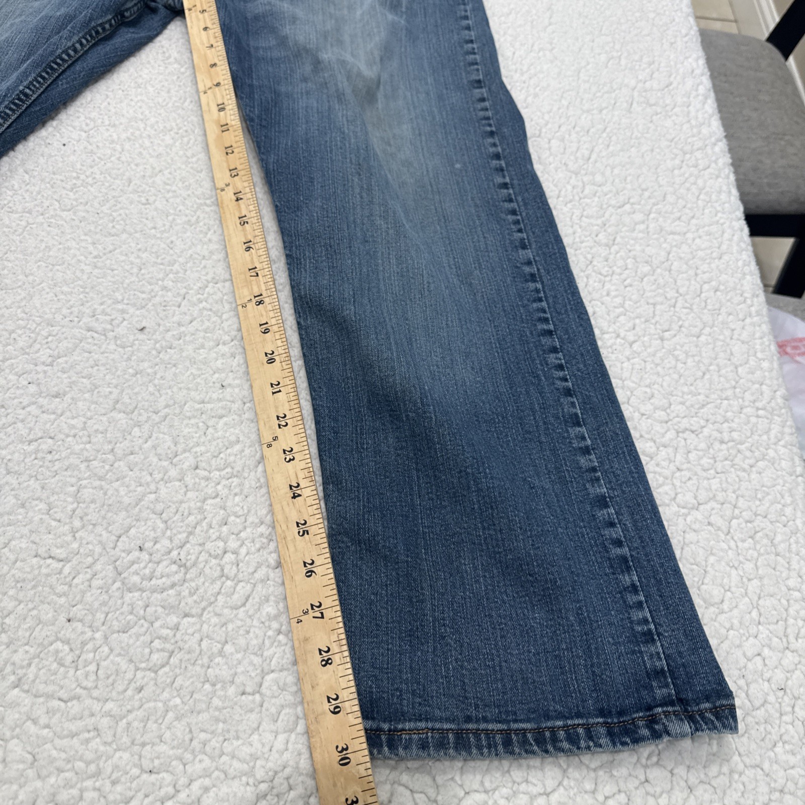 Wrangler Jeans Men’s 38×30 Blue Relaxed Fit Premium Quality Cotton workwear