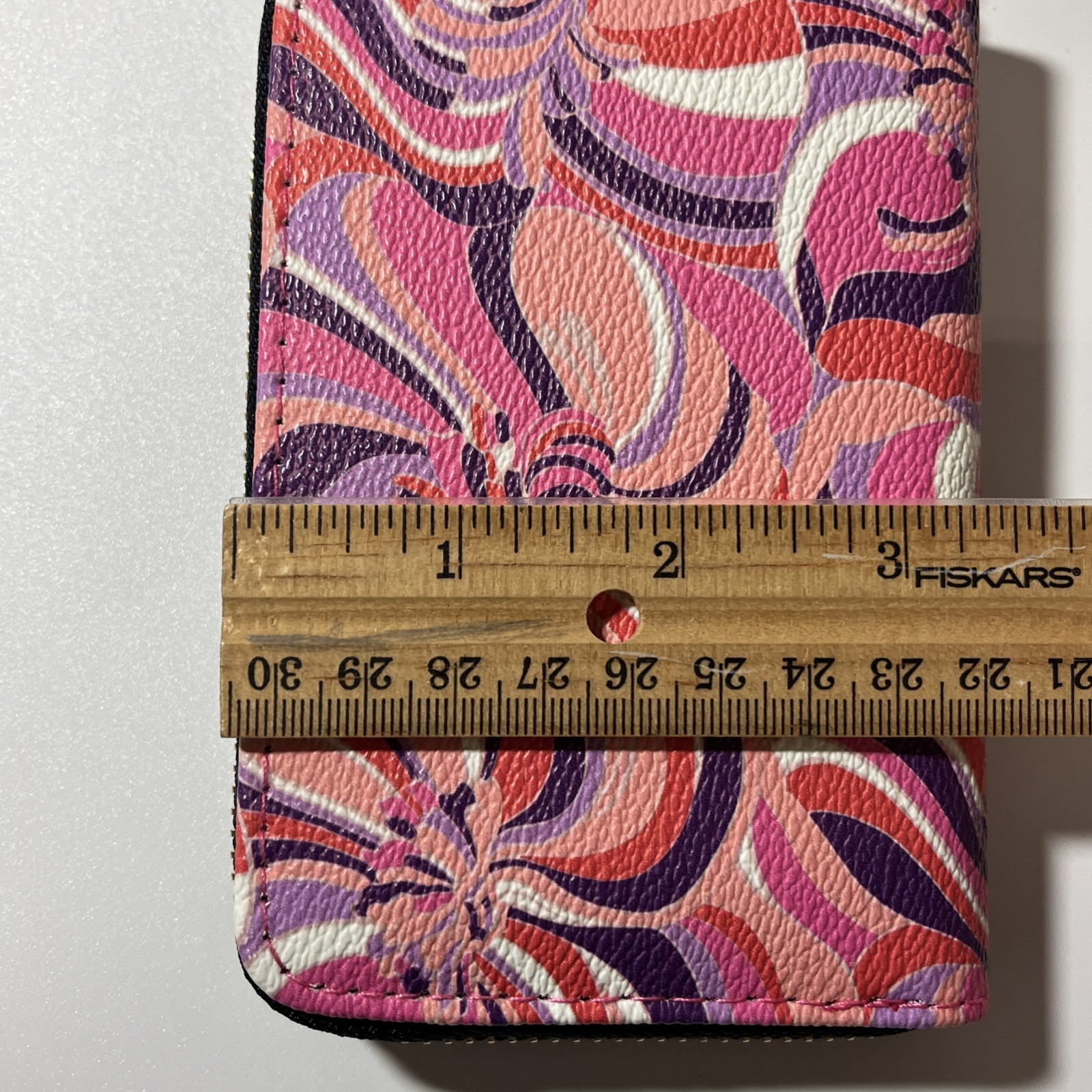 Trina Turk Small Zip Around Wallet Sea Anemone New With Gift Box Vegan Leather