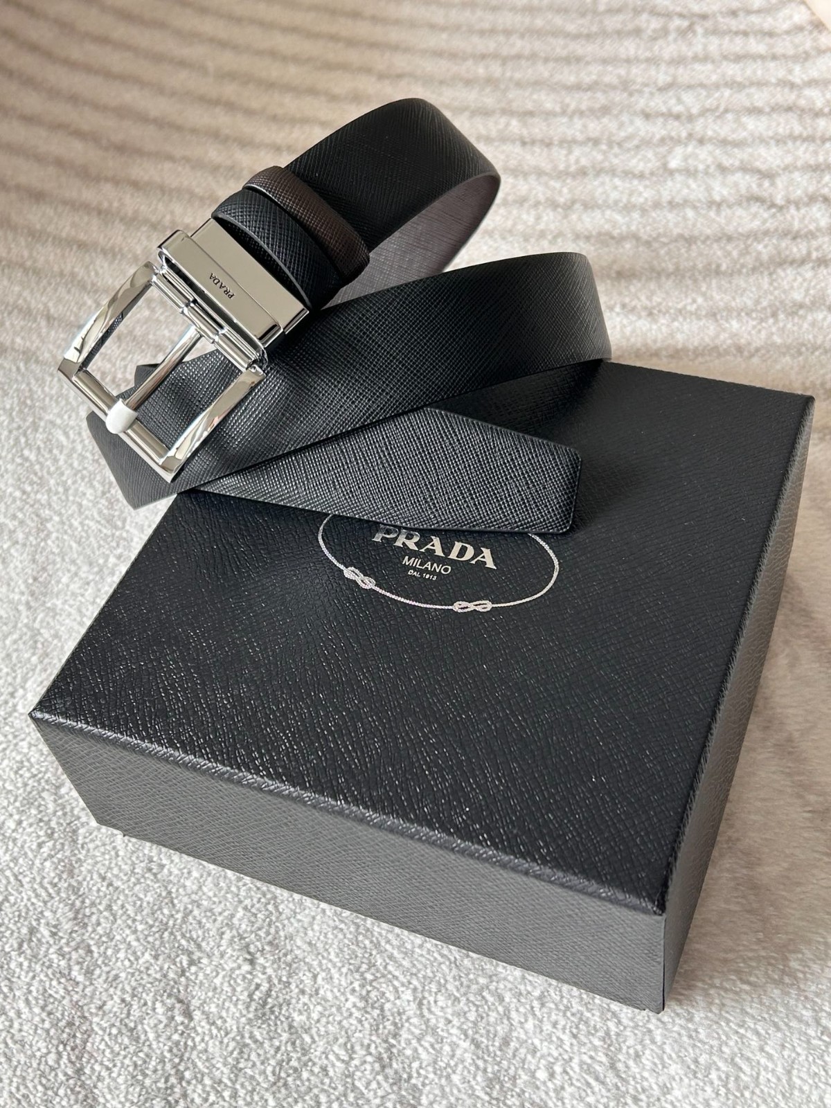 Prada men’s Black/Brown double-sided wearing belt