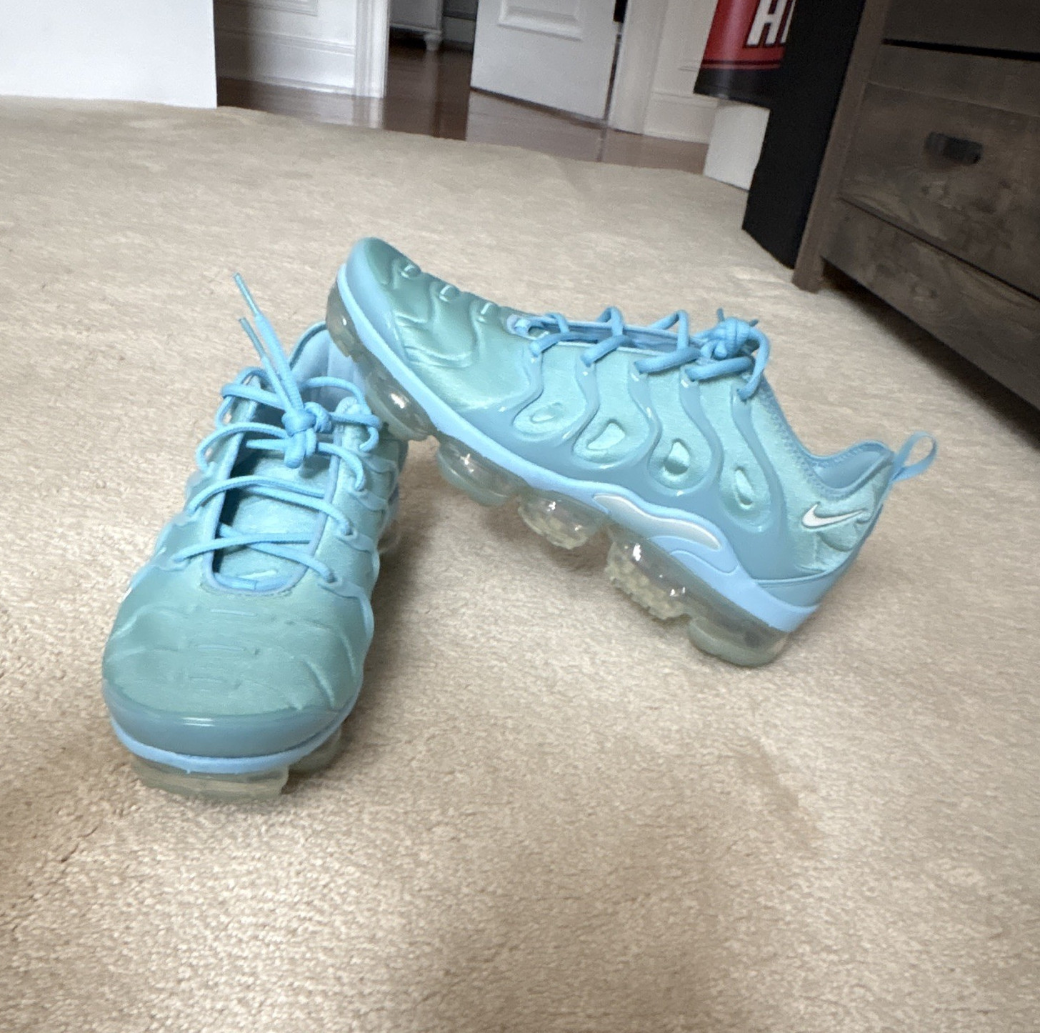 Nike Air VaporMax Plus Men’s Blue Low Top Lace-Up Athletic Sneaker