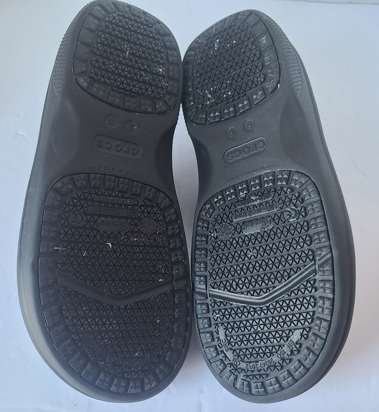 Crocs M8 W10 Bistro Black at Work Clog Shoes Slip Resistant Nursing Chef Comfort
