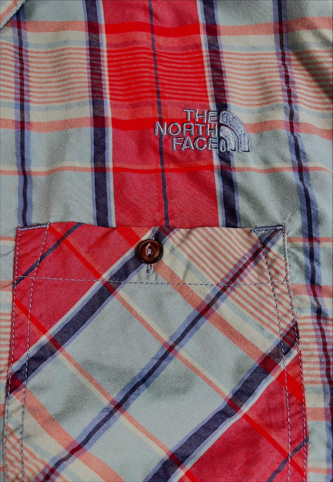 The North Face Mens Short Sleeve Shirt 2XL Red Gray Plaid Nylon/Poly Wicking