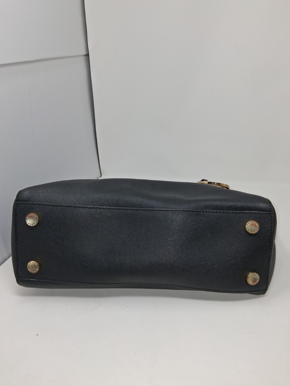 Authentic Michael Kors Savannah Medium Satchel – Black Saffiano Leather