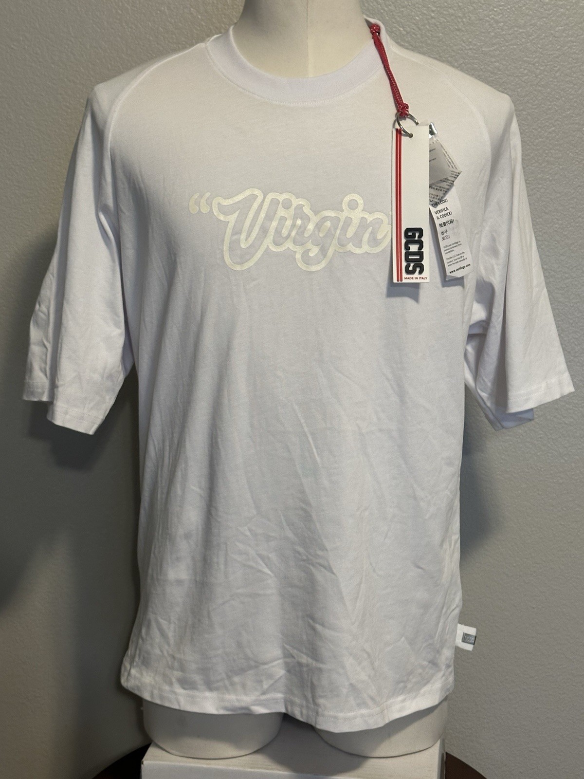GCDS Italy 2019 White Graphic Print VIRGIN Crew Neck T-Shirt Mens M Spellout NWT