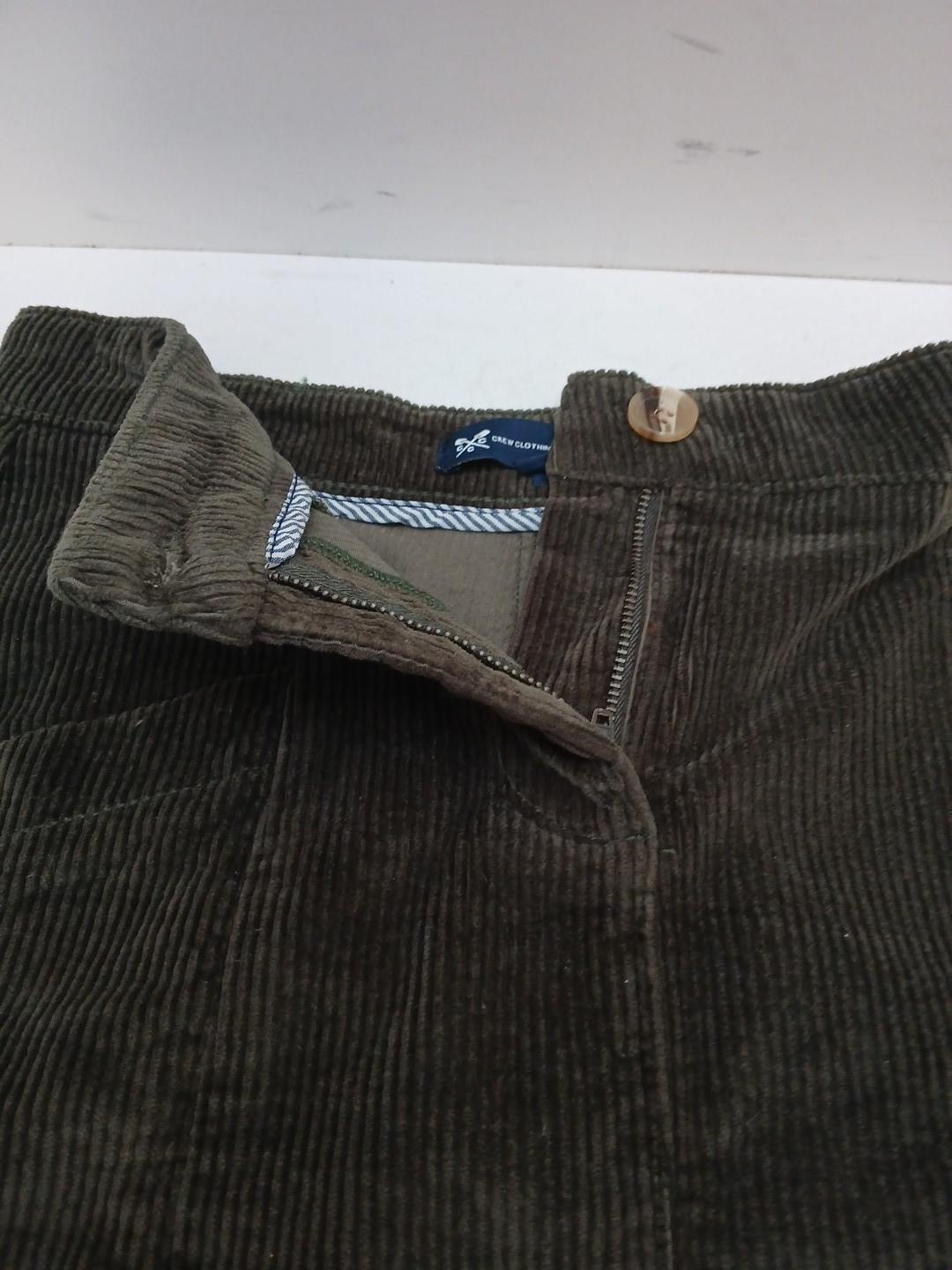 Crew Clothing Chunky Corduroy Skirt with Stretch Womens Size UK 8 Front Pockets.