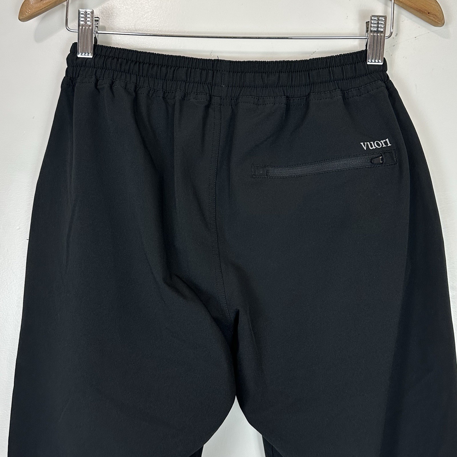 Vuori Transit Jogger 30″ Black Size S Performance Travel Pant Athleisure Minimal
