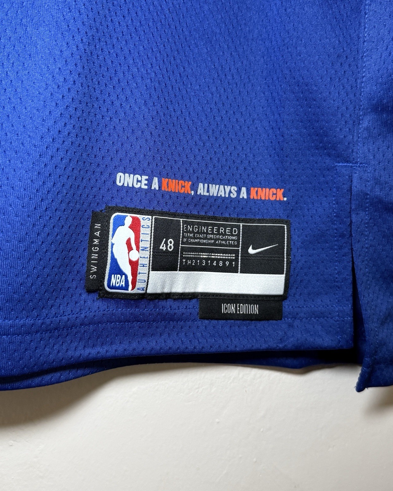 Nike x NBA New York Knicks Jalen Brunson #11 Jersey Icon Men Size L (DN2015-498)