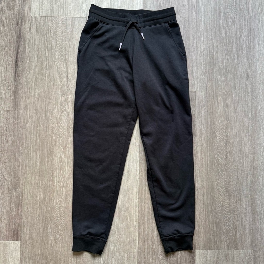 Source Unknown Black Joggers Pants with Tapered Legs Women’s S