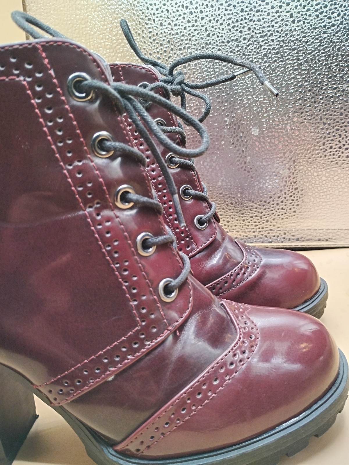BAMBOO Bootie Sz 6 Tracker -05 701459 Plum Man Made Material Lace Up