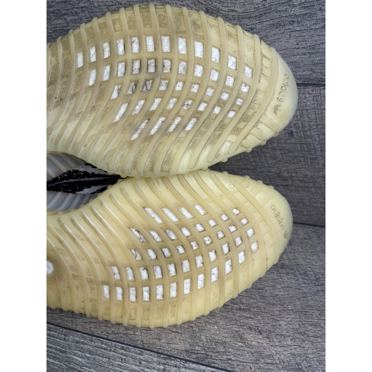 Adidas Yeezy Boost 350 V2 CP9654 Men 11 Running Shoes White Zebra Print Sneakers