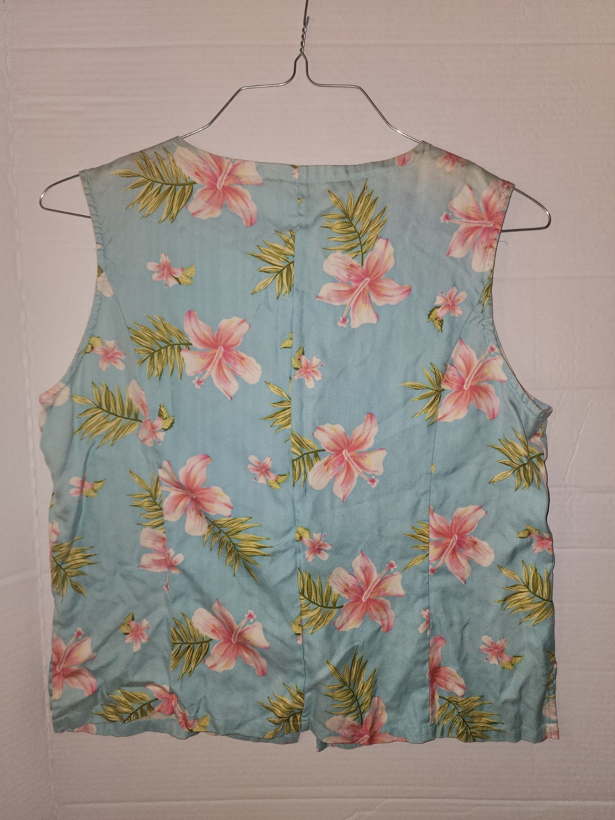 Pineapple Moon large Light Blue Floral Tropical Silk Tank Top Shirt Buttons