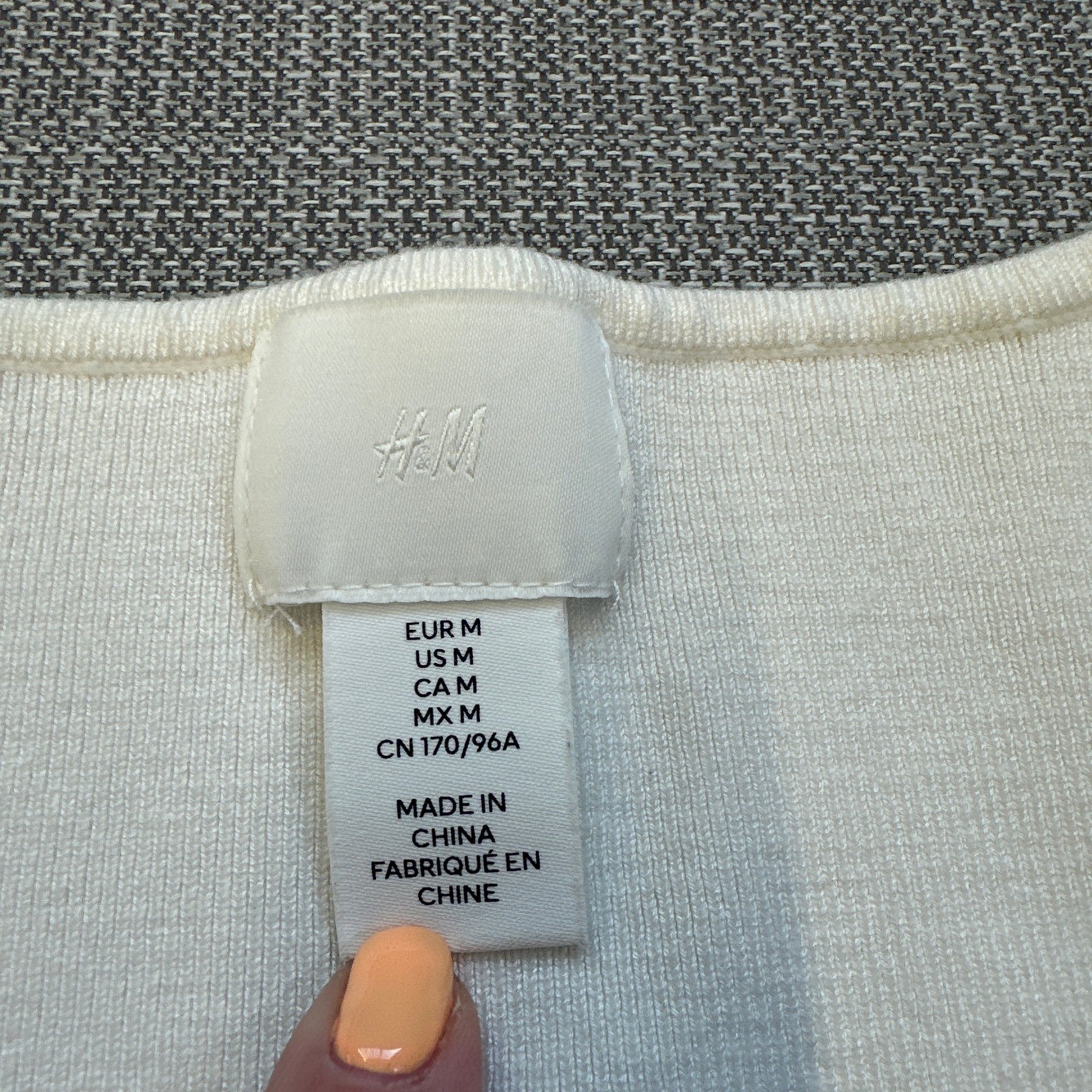 Y2K Fitted Sweater Medium Sweetheart Neckline Keyhole Coastal Romantic Dainty