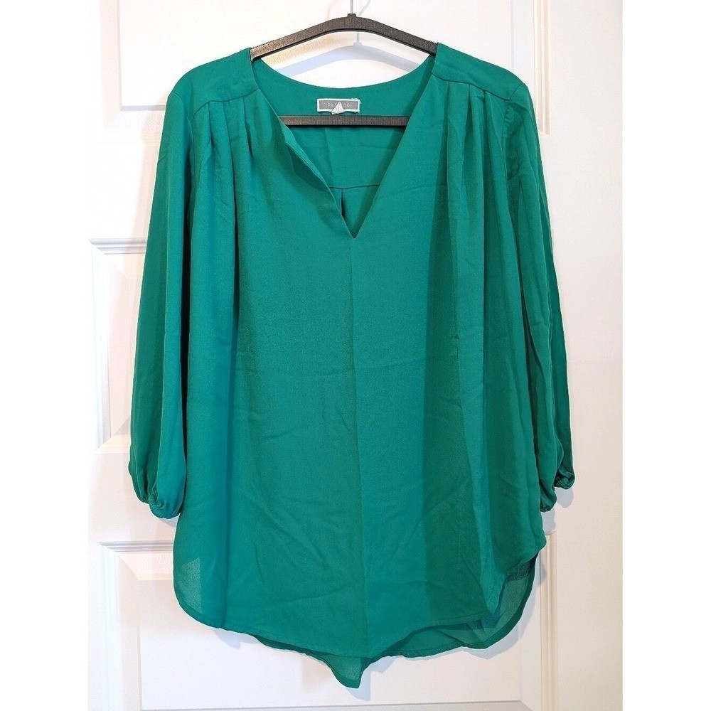 Pleione green v-neck blouse