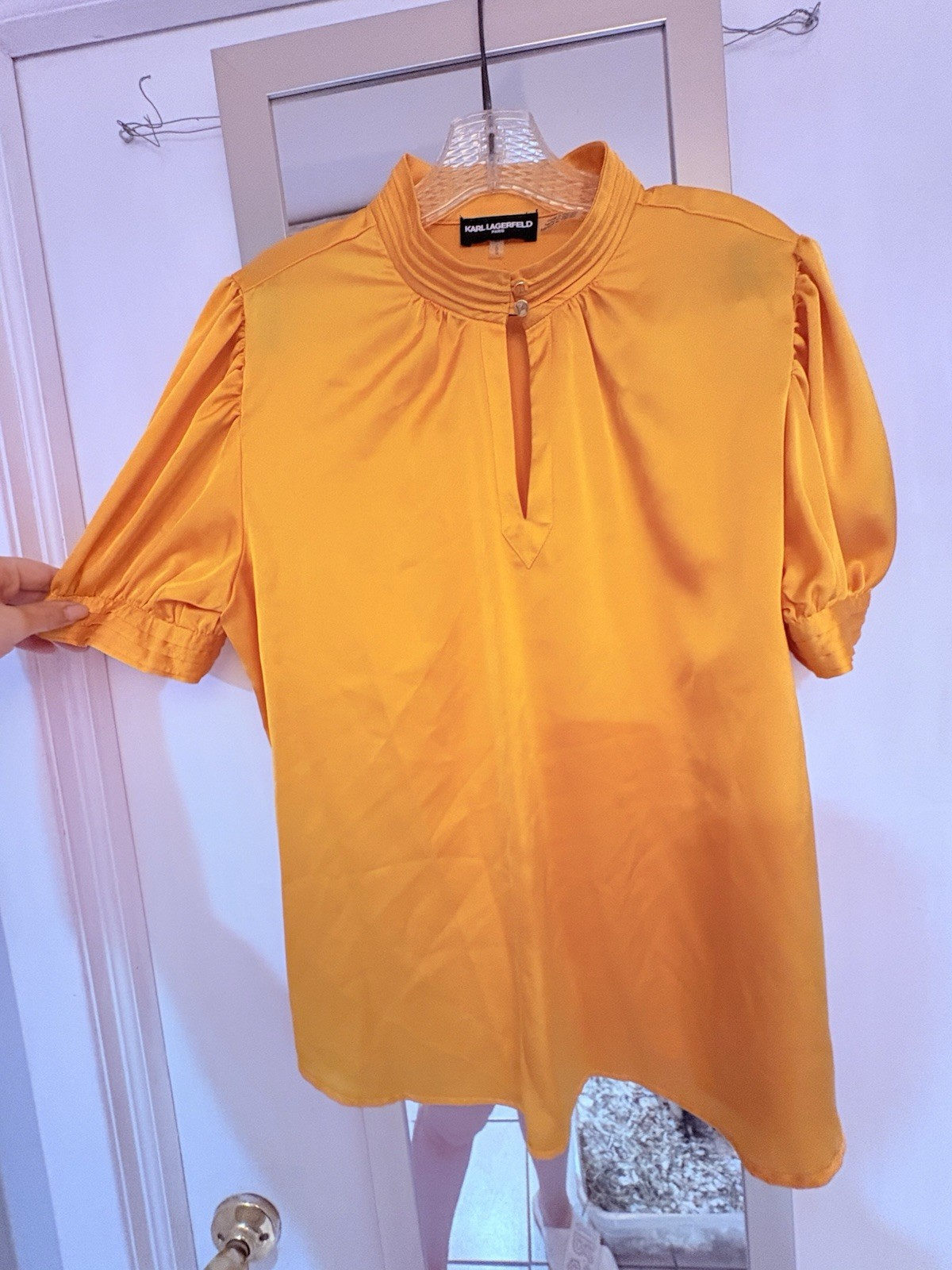 KARL LAGERFELD PARIS Orange Satin V-Neck Puff Short Sleeve Blouse Size G