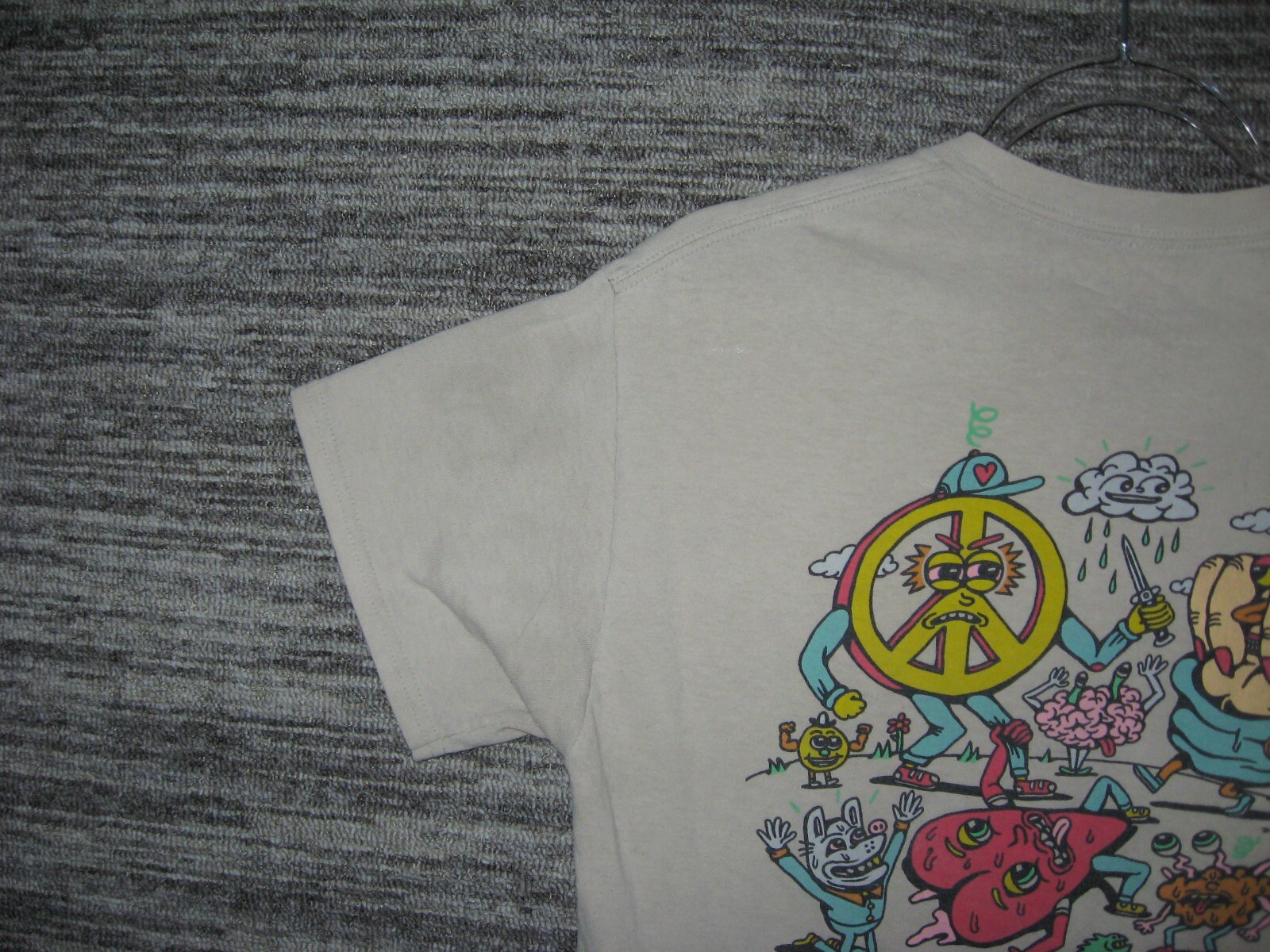 Killer Acid “All The Feels” Graphic Shirt – Size Medium