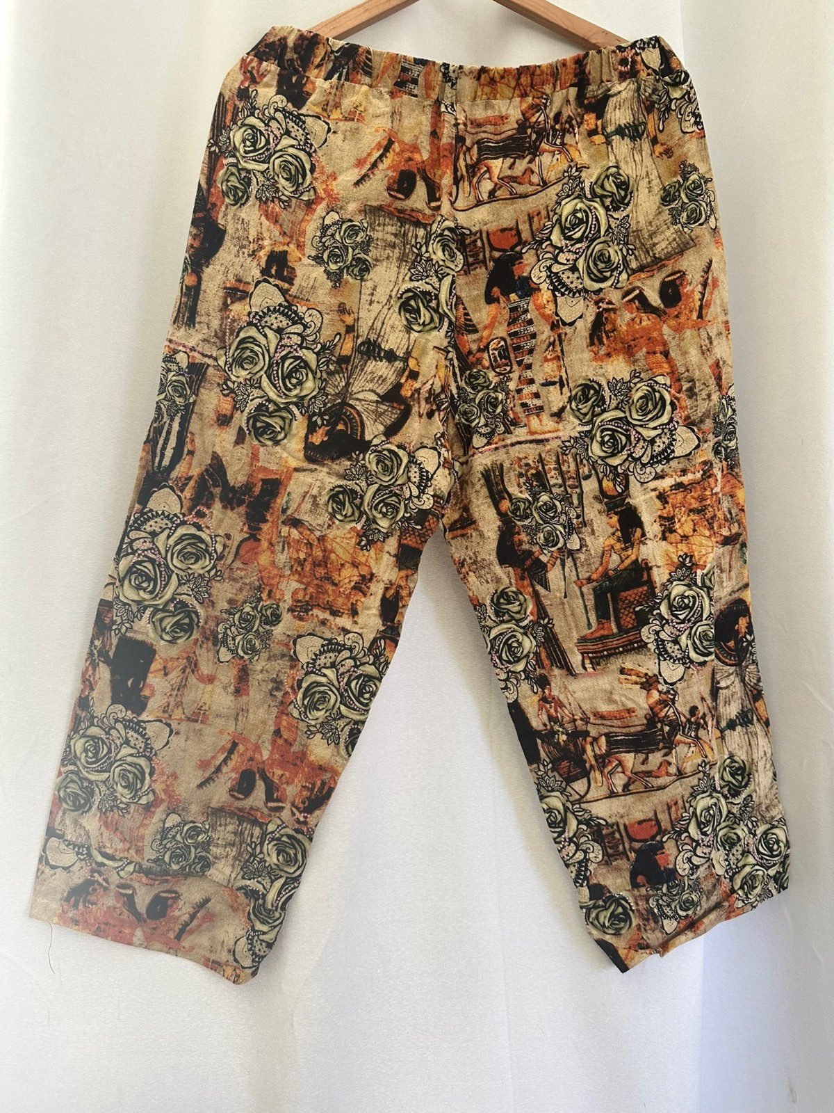Women’s Egyptian Rose Print Capri Pants Pockets Cotton Blend Boho Pull On