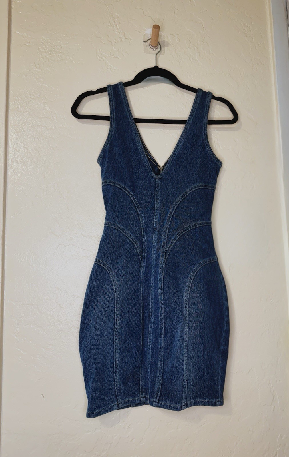 GUESS Women’s Blue Denim Bodycon Mini Dress V-Neck Sleeveless Front Zip