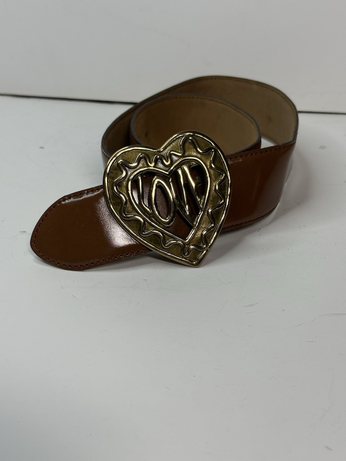 VTG Redwall Moschino Camel Brown Leather Gold Heart Buckle Sz 44 Oversized