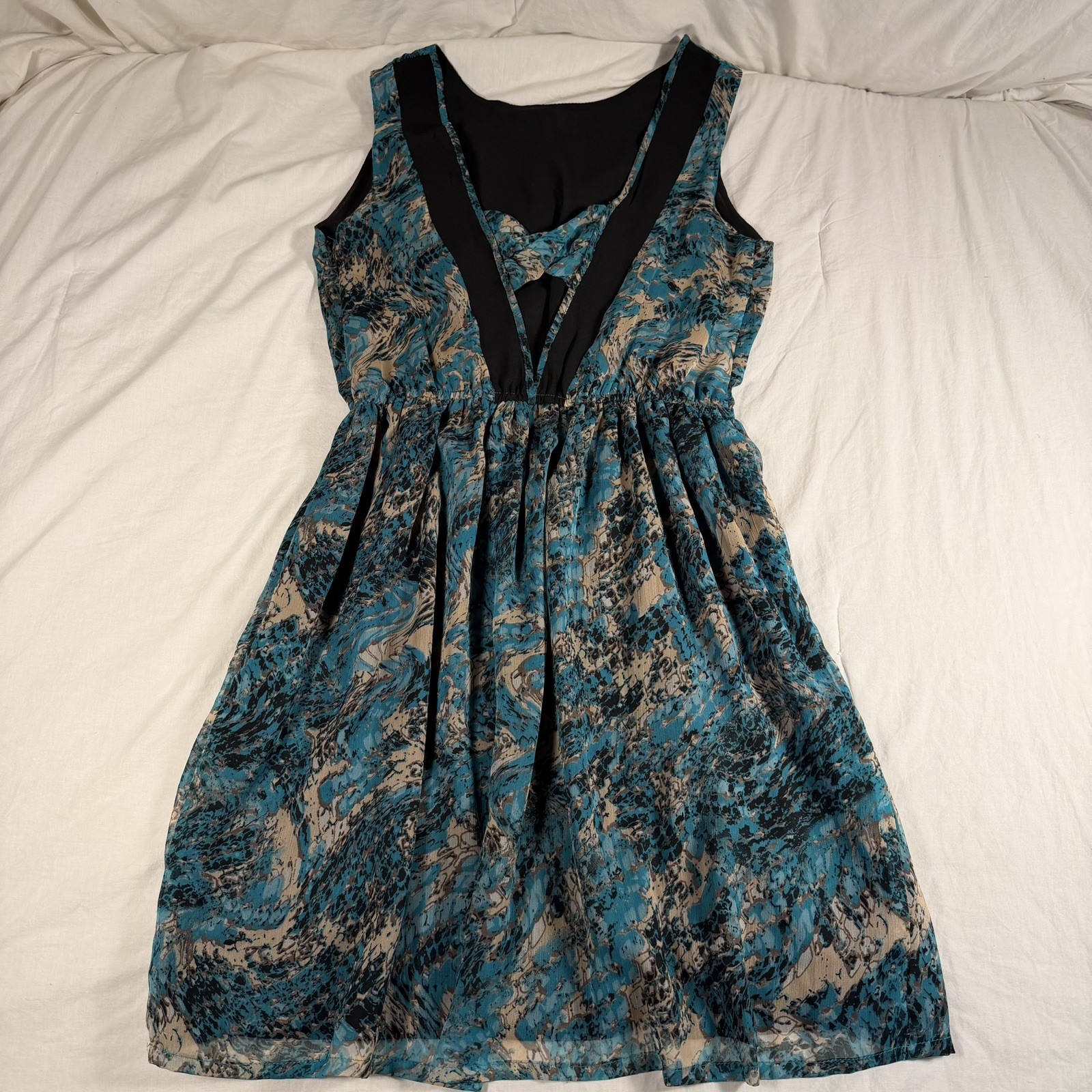 Bar III Low Neck Line Tri-Colored Pattern Dress Women’s Size Medium