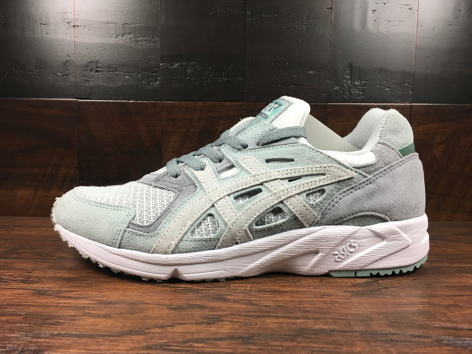 Asics Gel DS Trainer OG [Glacier / Grey] Suede Running Mens 8-12