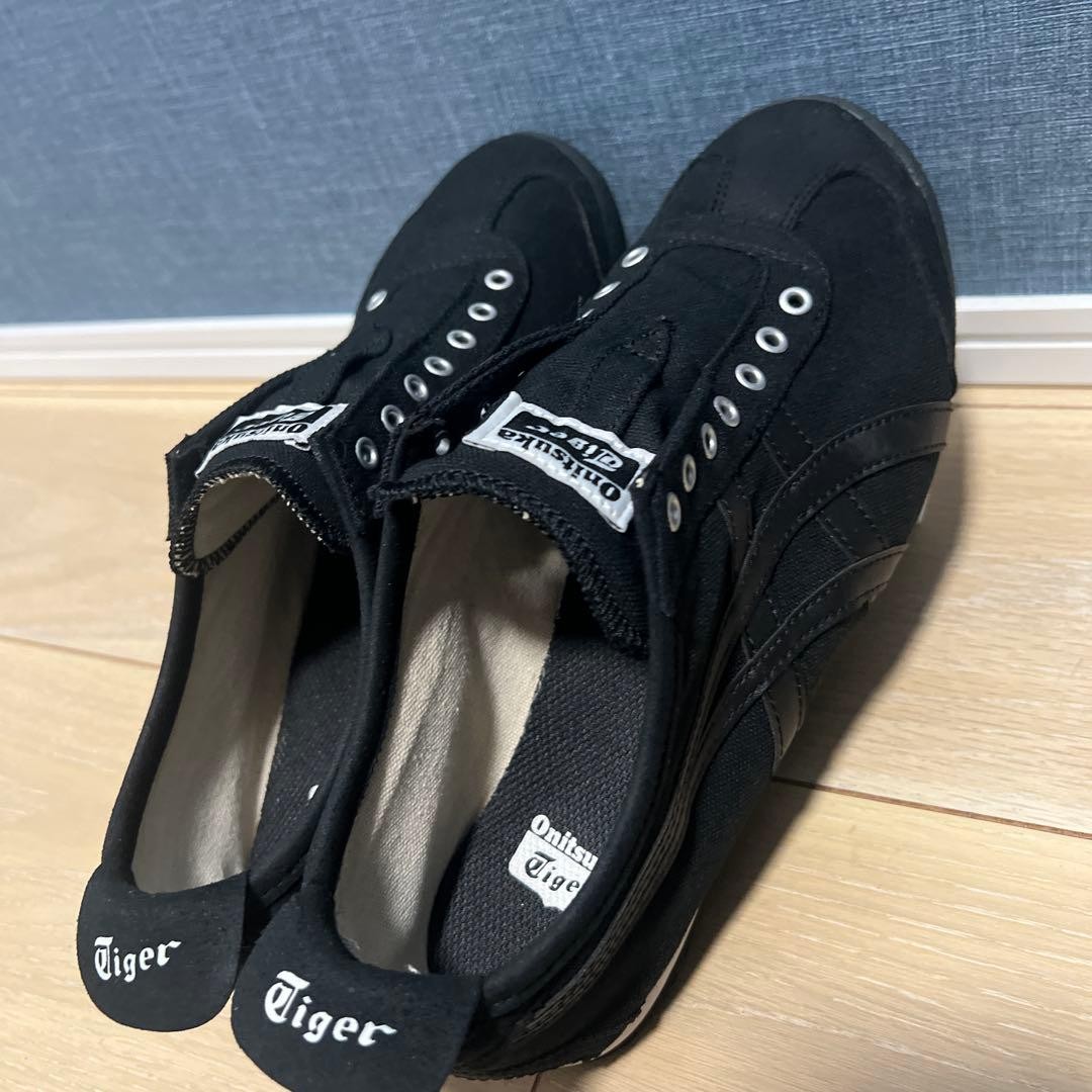Onitsuka Tiger Mexico 66 Slip-On Men 7.5 US Black Good Condition