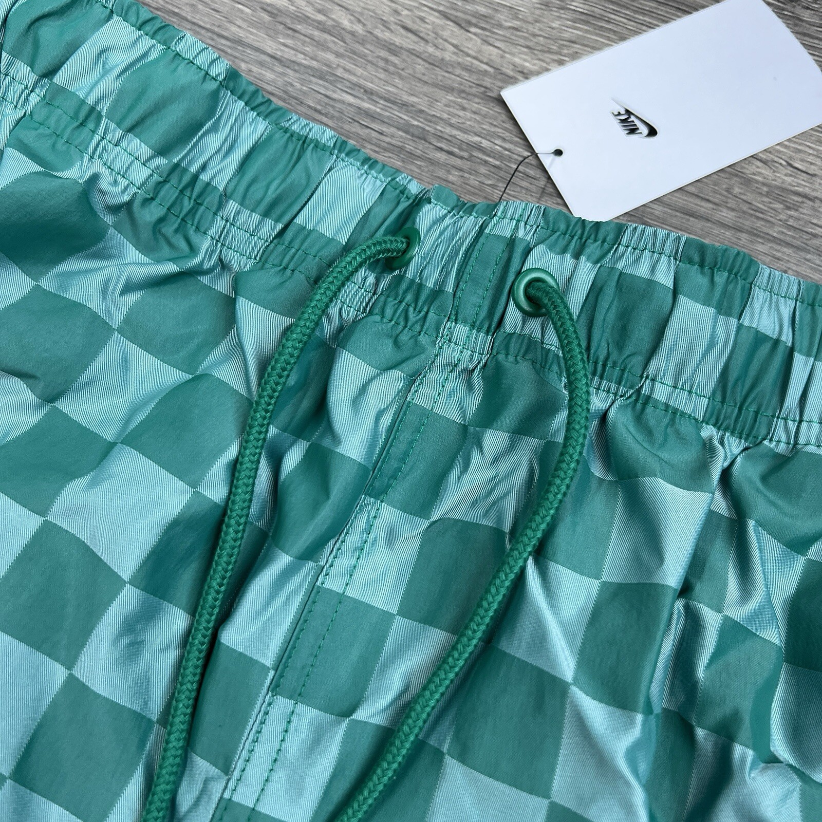 Nike Shorts Sz Large Mens Malachite Green White Club Flow Checkers $60