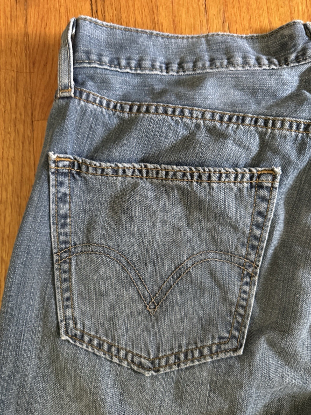Levi’s 505 Men’s 30×32 Straight Fit Blue Medium Wash Cotton Denim Jeans Mid Rise
