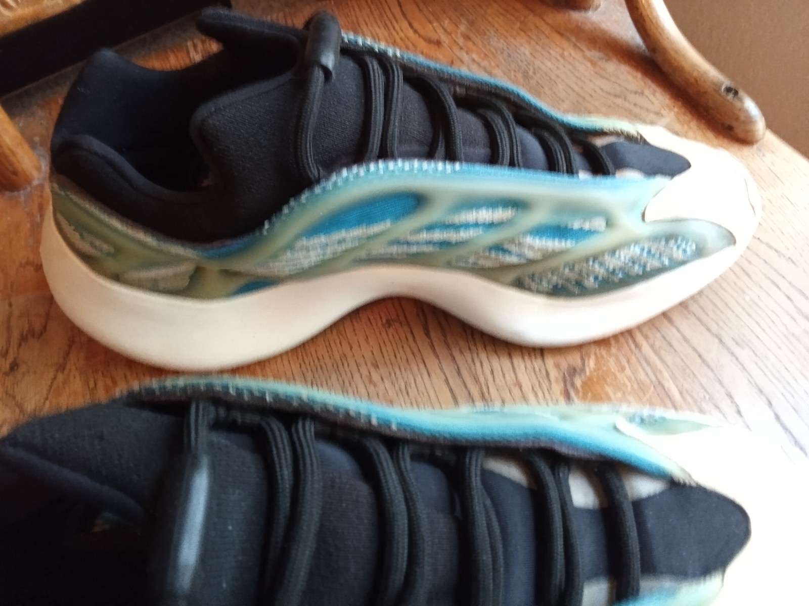 Size 10 – adidas Yeezy 700 V3 Arzareth