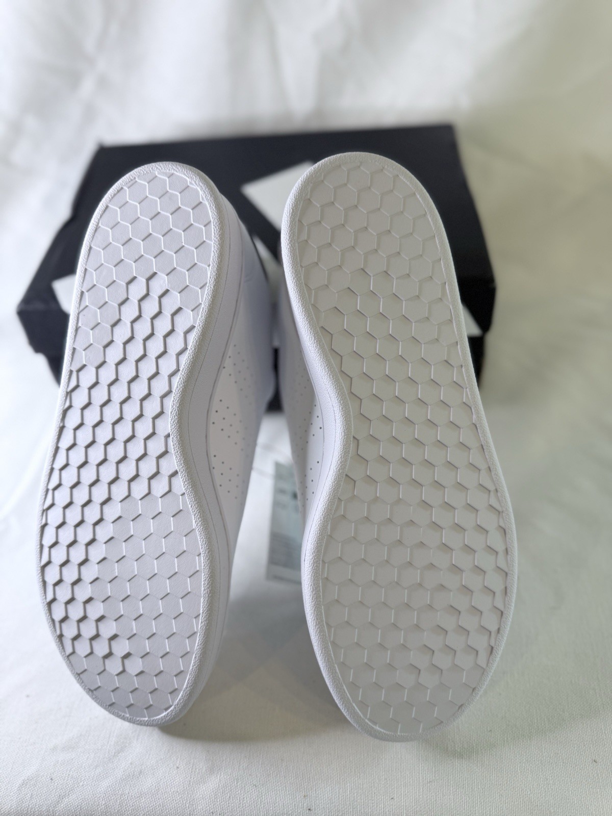 Adidas Advantage Men’s Low-Top Leather Lace-Up Sneaker White/Black GZ5299 NIB