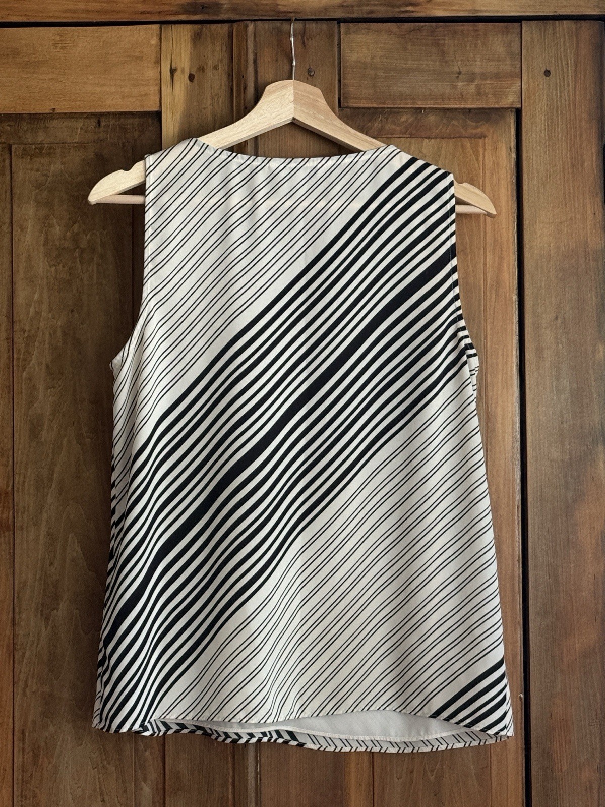 Nine West M Black and Cream Diagonal Stripe V-Neck Camy Business Casual