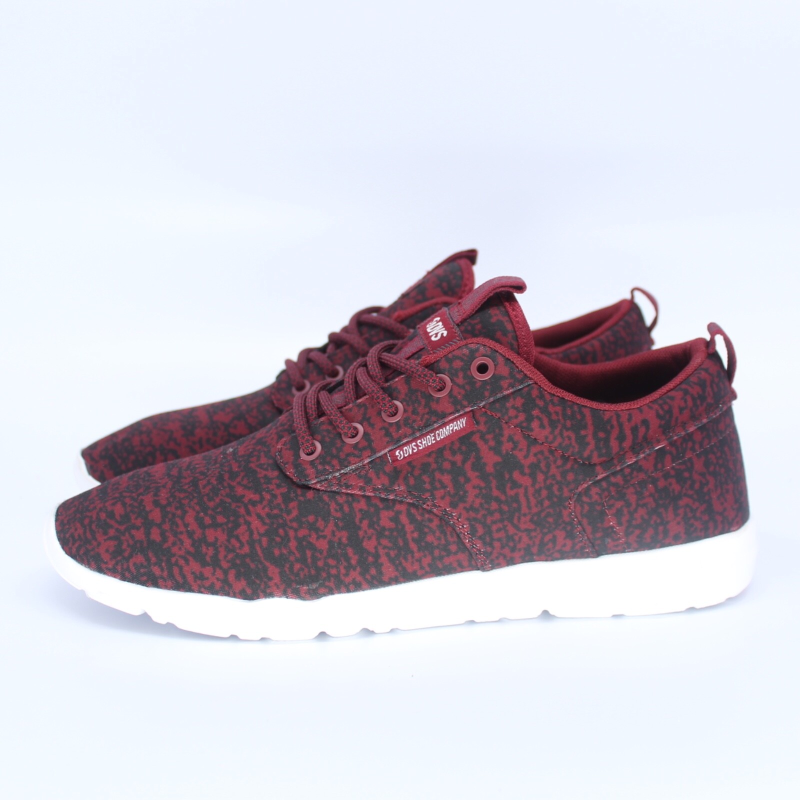 DVS PREMIER 2 SHOE US 9 EUR 42.5 BURGUNDY WHITE