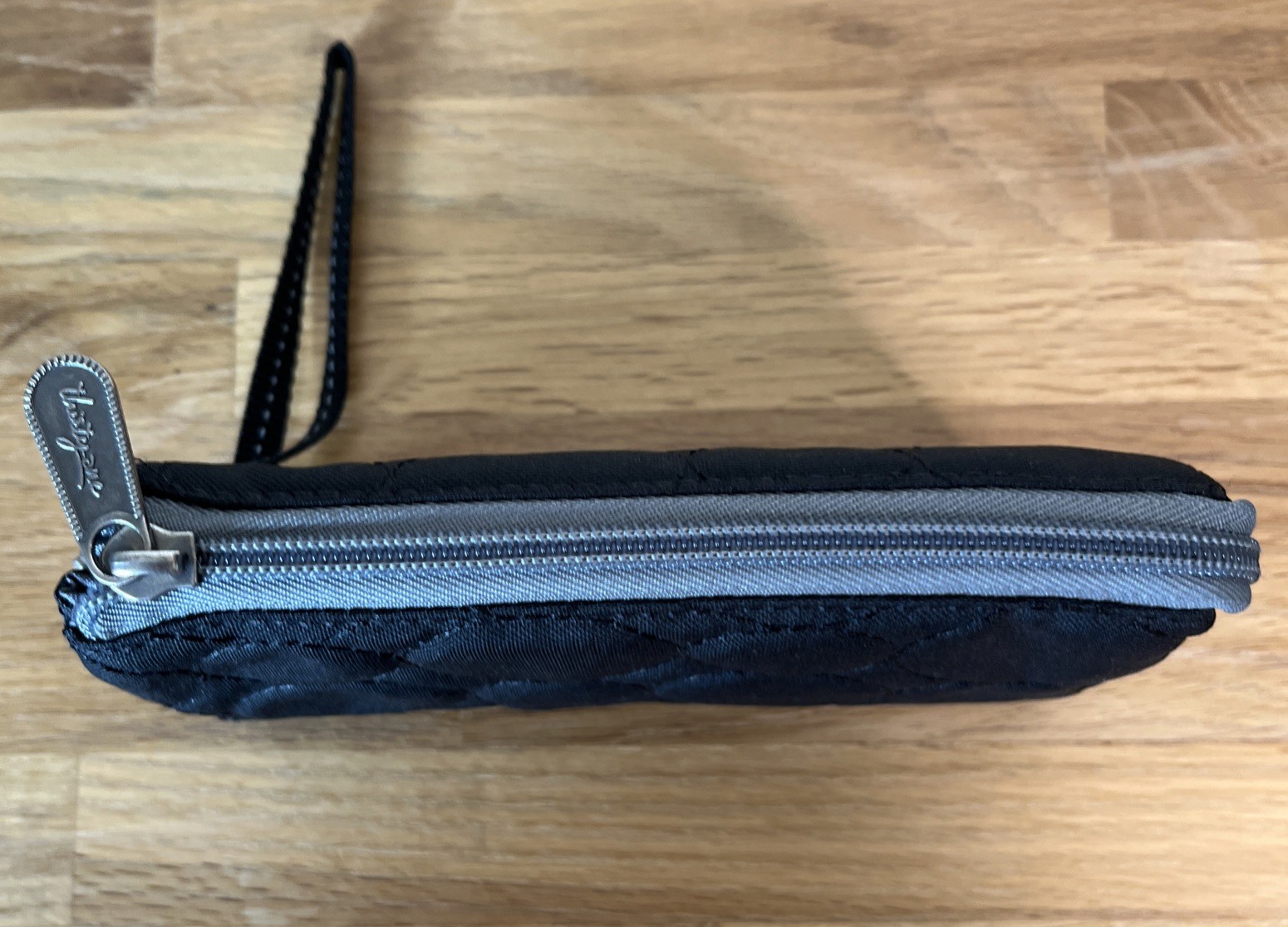 Thirty One Vary You Black Wristlet