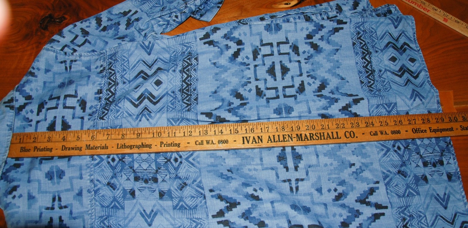 Soft Surroundings Small Fit Blue Aztec Southwestern Tunic Top Roll Tab Sleeve