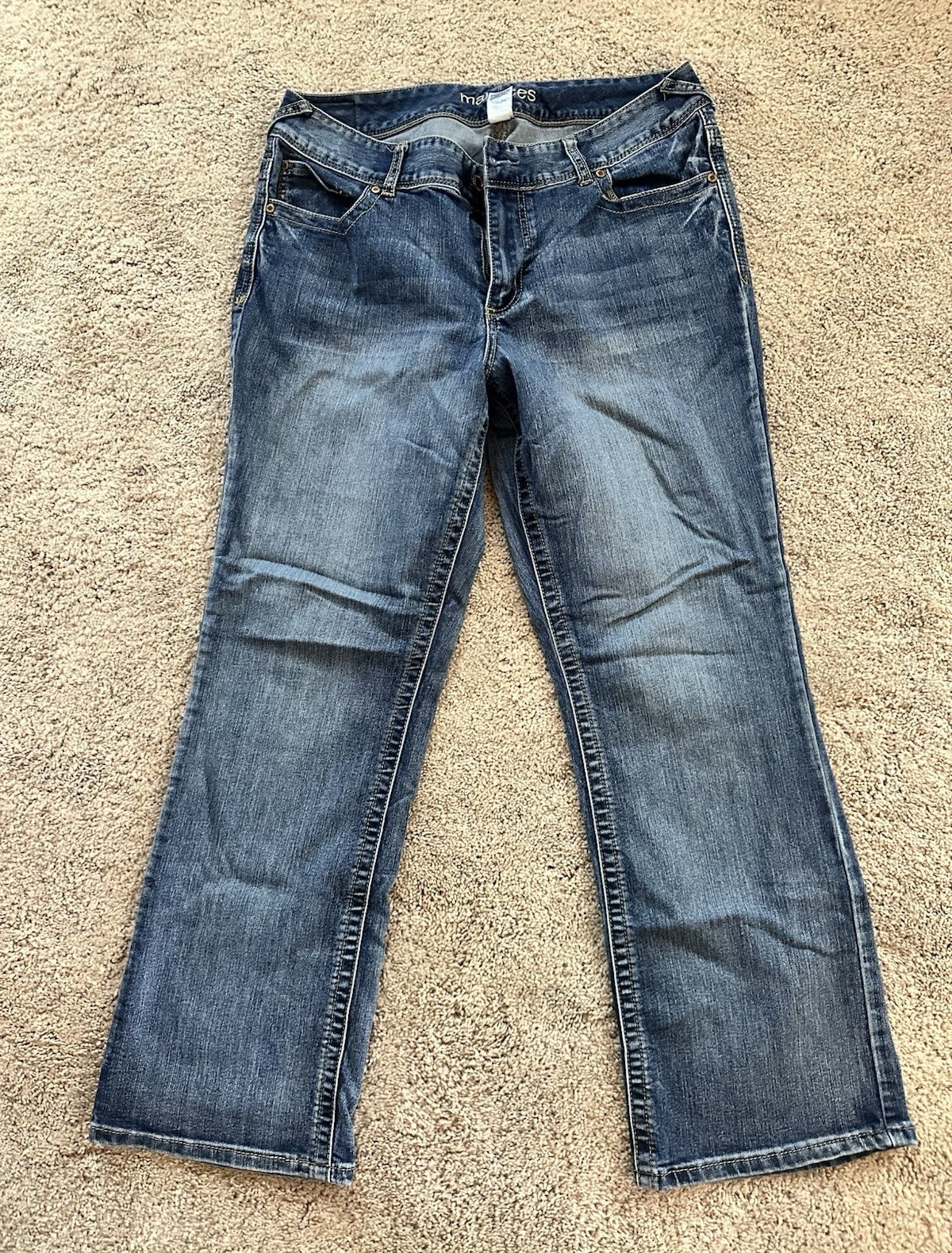 Maurices Women’s Straight Leg Medium Wash Stretch Blue Denim 5-Pocket Petite