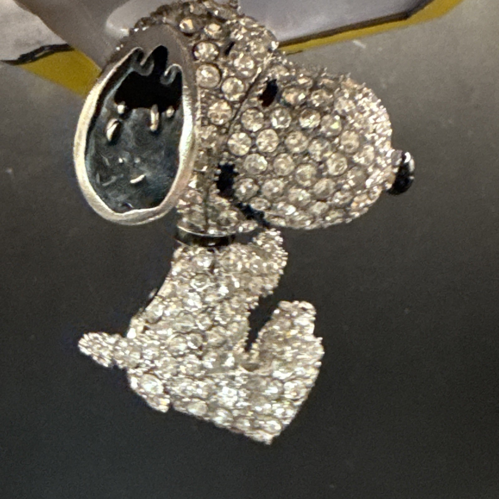 NEW Snoopy Peanuts Pave 3D Crystal Rhinestone Keychain/Clip On Bag Charm BNIB