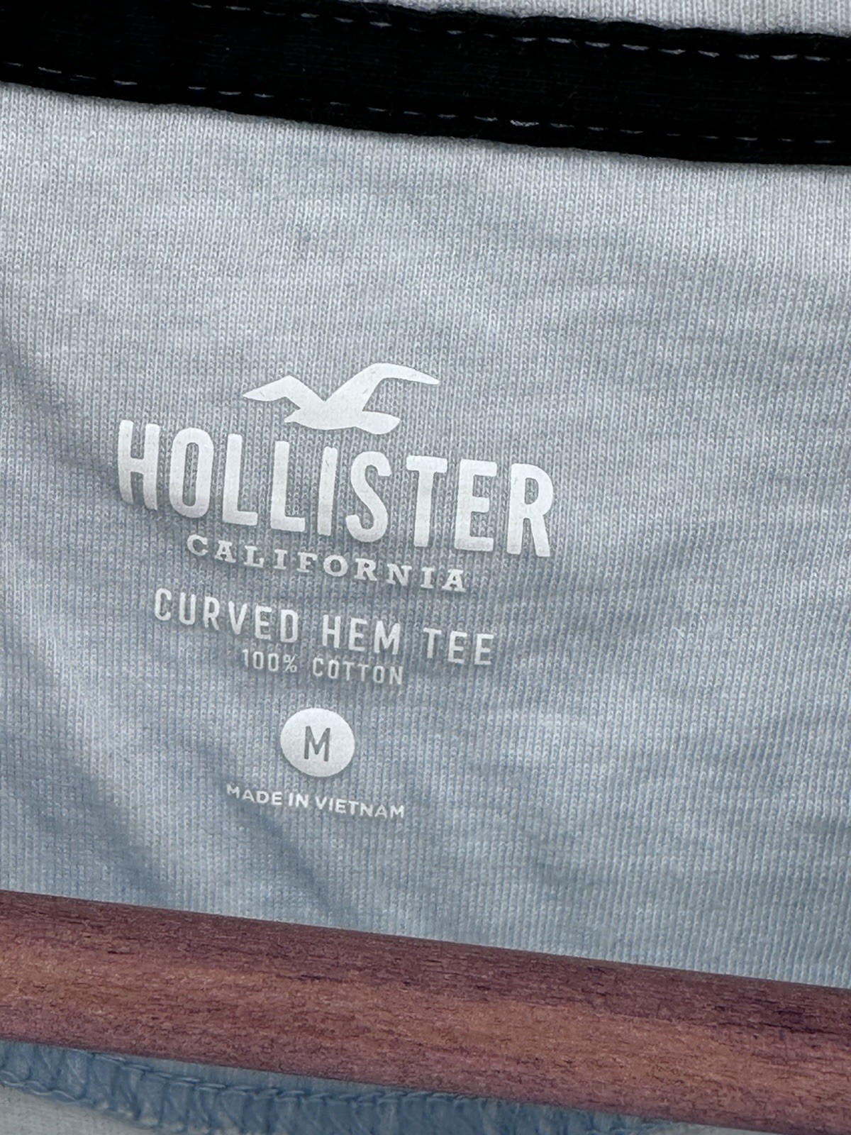 Hollister T-shirt Men’s Size M Beach sunset Palm Tree Shirt Orange/Blue