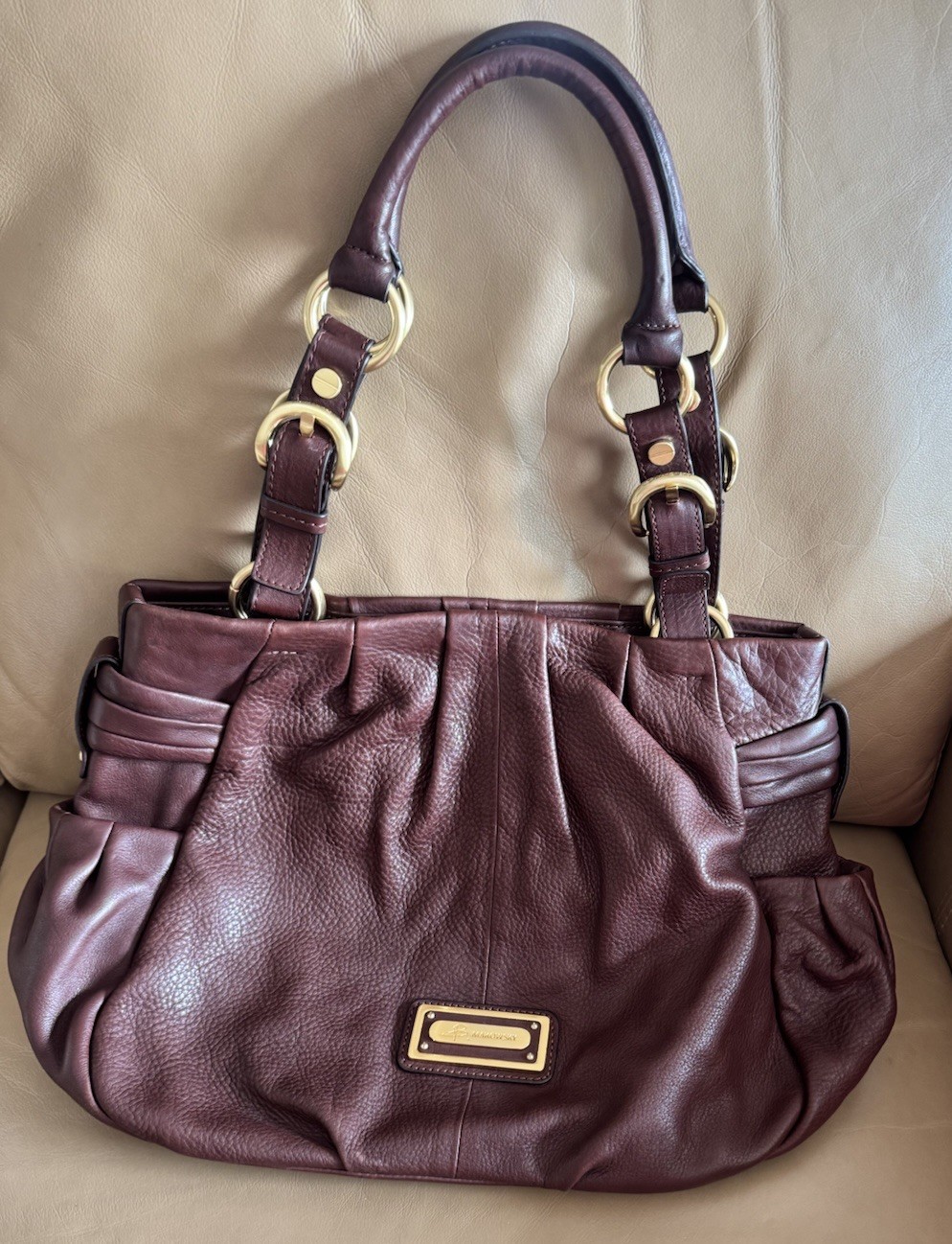 B Makowsky Soft Buttery Brown Leather Handbag Gold Hardware